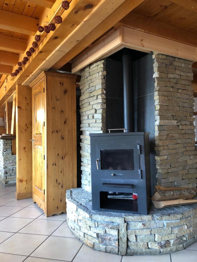 Central Hostel Châtel Esterno foto