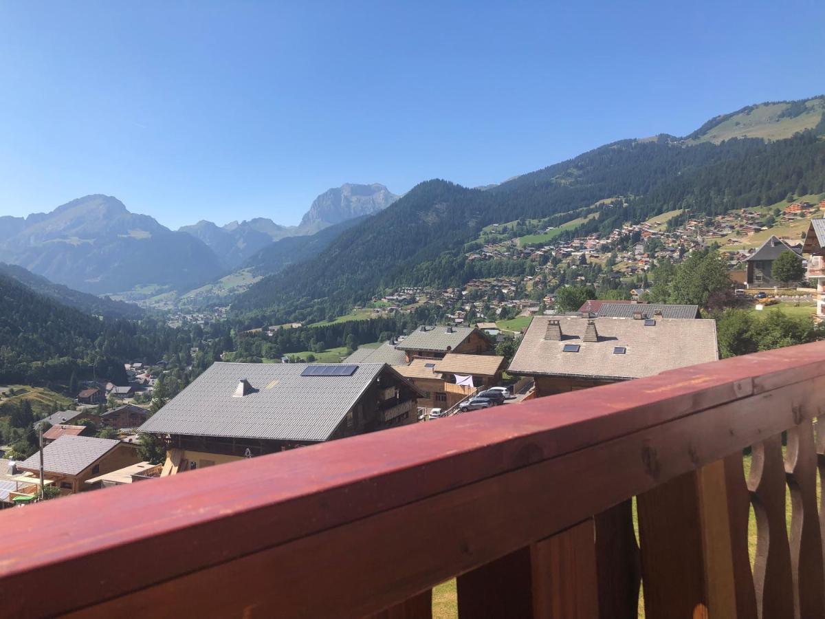 Central Hostel Châtel Esterno foto