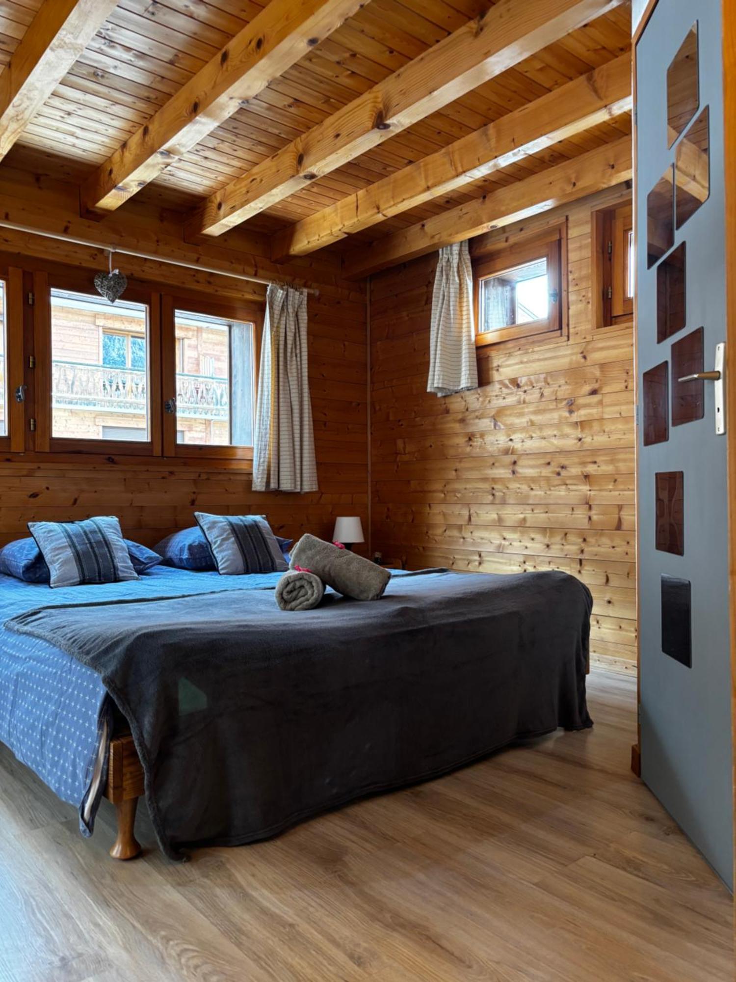 Central Hostel Châtel Esterno foto