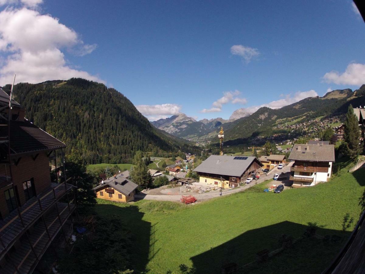 Central Hostel Châtel Esterno foto