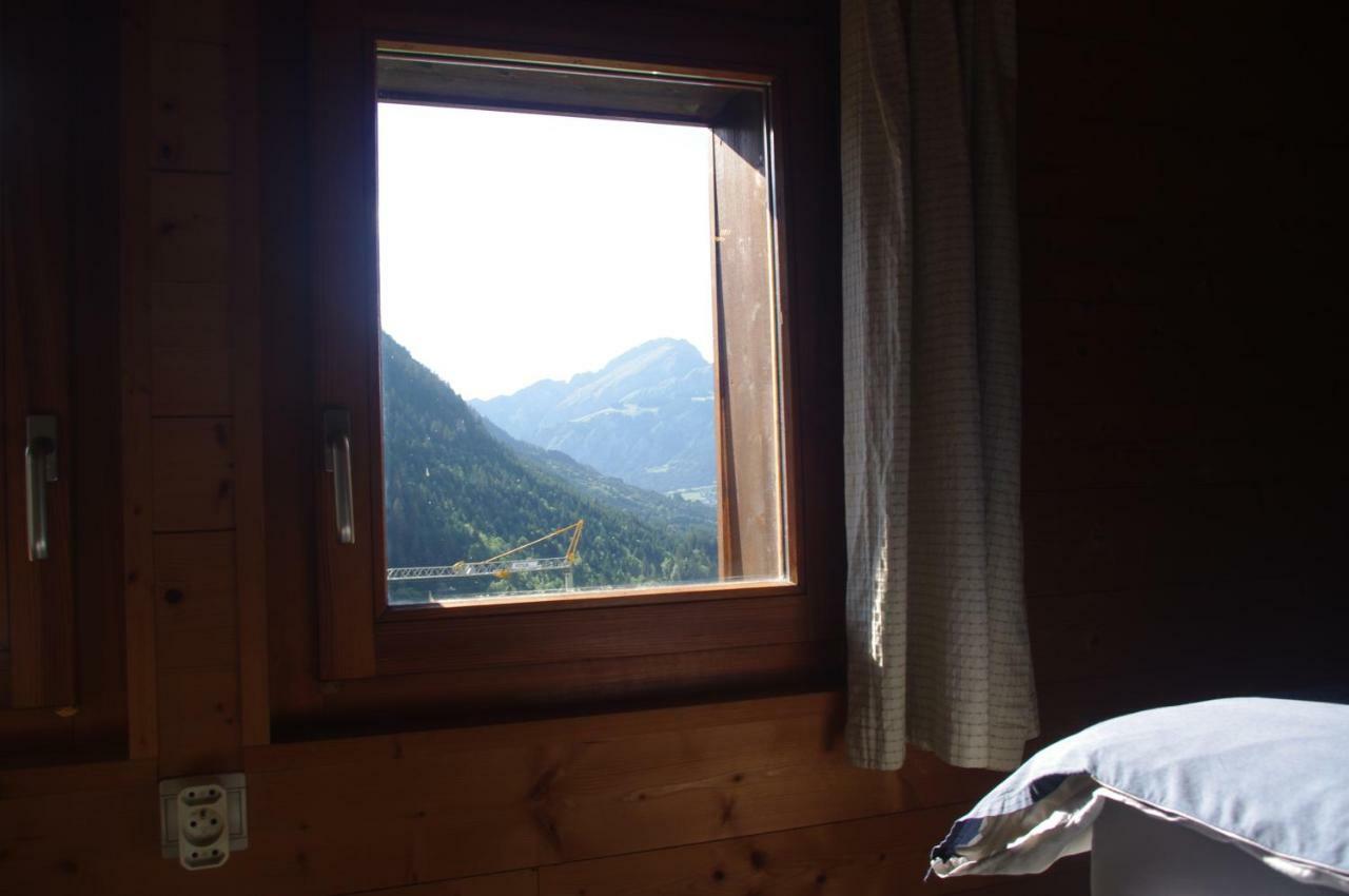 Central Hostel Châtel Esterno foto
